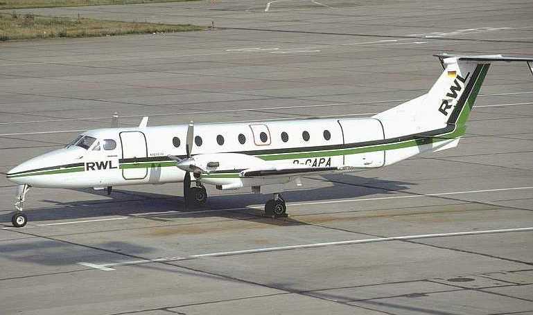 BEECH 1900 BEECH C-12J RAYTHEON 1900 B190 aircraft photograph