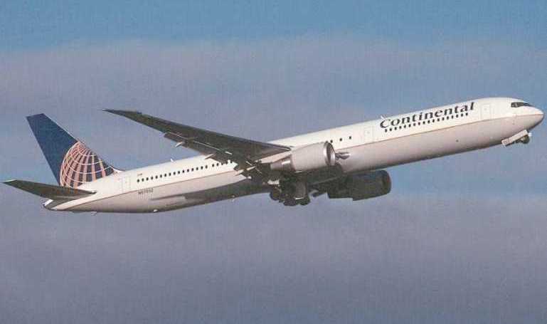 BOEING 767-400 B764 aircraft photograph