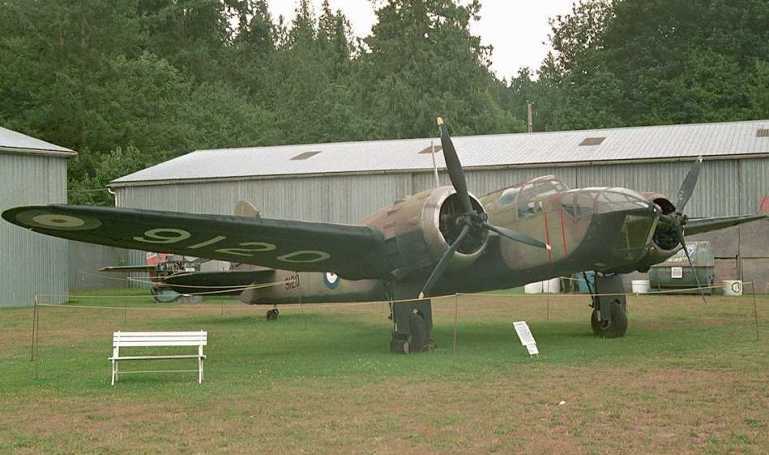 BRISTOL 149 Blenheim BRISTOL 149 Bolingbroke BLEN aircraft photograph