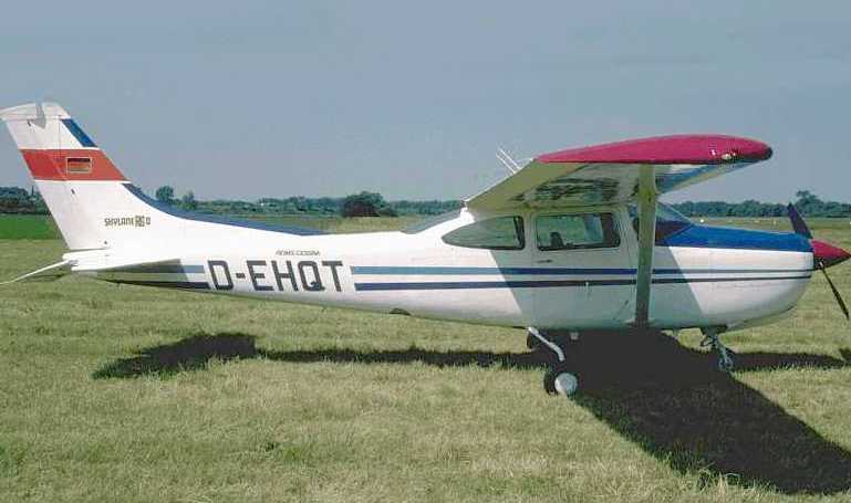 AVIONES COLOMBIA R182 CESSNA R182 Skylane RG REIMS FR182 Skylane RG C82R aircraft photograph