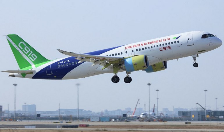 COMAC C-919 C919 aircraft photograph