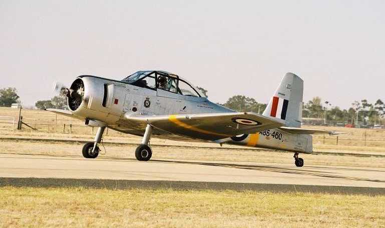 COMMONWEALTH (1) CA-25 Winjeel CA25 aircraft photograph