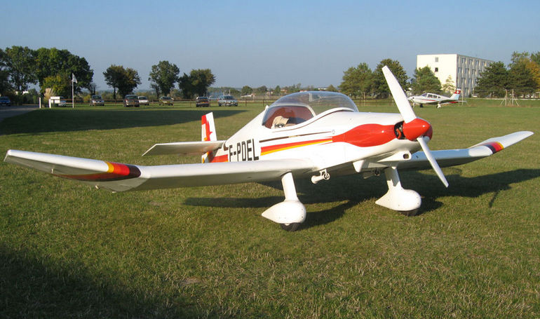 JODEL D-18 JODEL D-19 JODEL D-20 D18 aircraft photograph