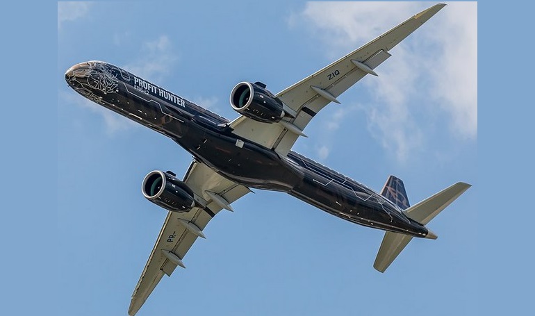EMBRAER ERJ-190-400 EMBRAER E195-E2 E295 aircraft photograph