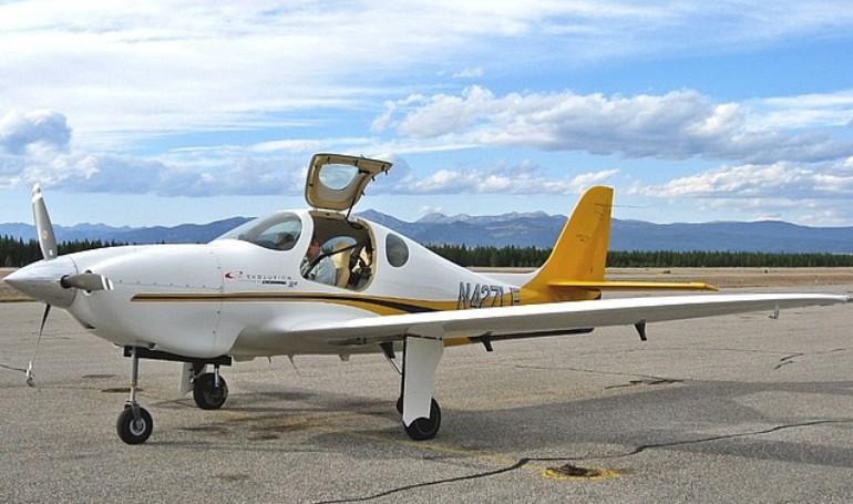 LANCAIR Evolution Piston EVOP aircraft photograph
