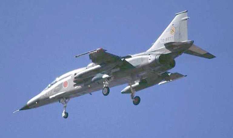 MITSUBISHI F-1 F1 aircraft photograph