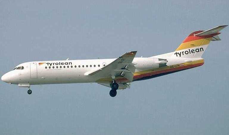 FOKKER 70 F70 aircraft photograph