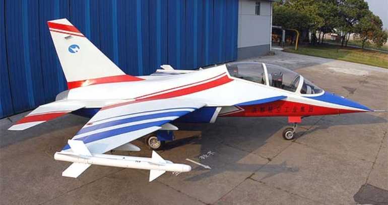 HONGDU L-15 Lieying L15 aircraft photograph