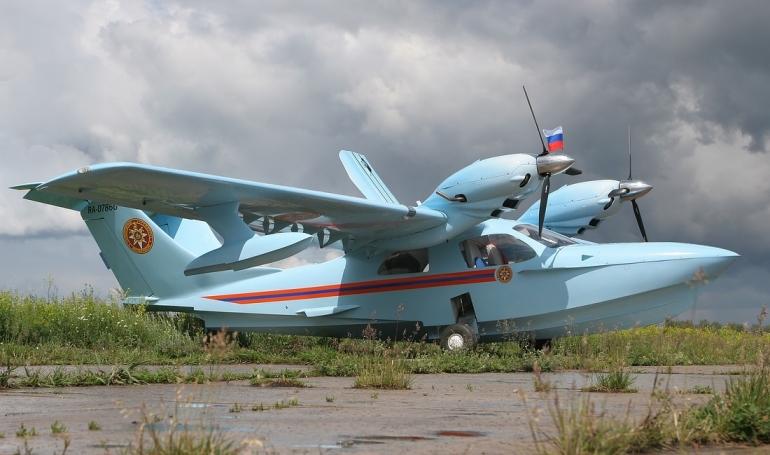 CHAIKA L-4 CHAIKA L-42 CHAIKA L-44 L4 aircraft photograph