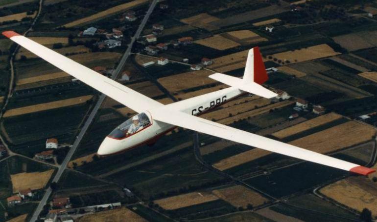 SCHEIBE SF-27M SF27 aircraft photograph