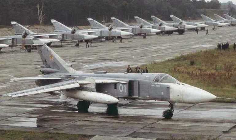 SUKHOI Su-24 SU24 aircraft photograph