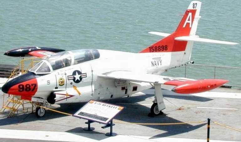 NORTH AMERICAN T-2 Buckeye NORTH AMERICAN ROCKWELL T-2 Buckeye ROCKWELL T-2 Buckeye T2 aircraft photograph